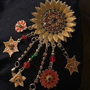 Vintage Lunch at the Ritz Sunflower Brooch